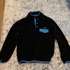 Patagonia Synchilla Black and Blue Large Pullover